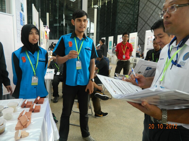 ACADREX2012 - 49 ACADREX2012 - 49